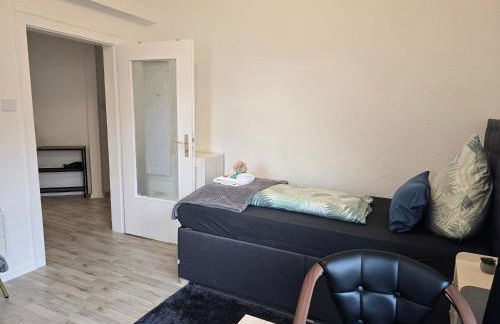 Apartment in Krefeld City with Balcony - Foto 9