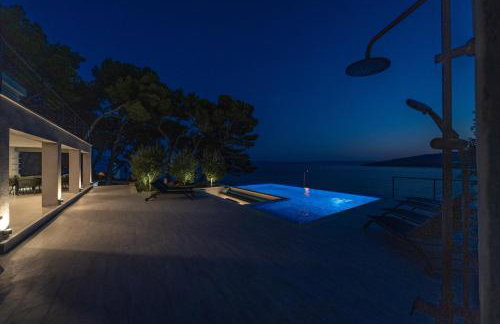 Seafront Villa Serenita - Photo 51