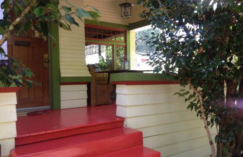 Charming 1914 Craftsman Home - Photo 17
