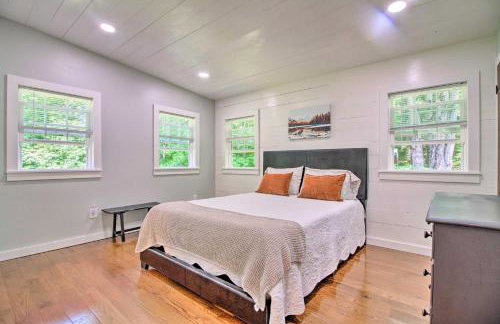 Stylish Mountain Home Near Ski, Golf and Manchester! - Foto 11