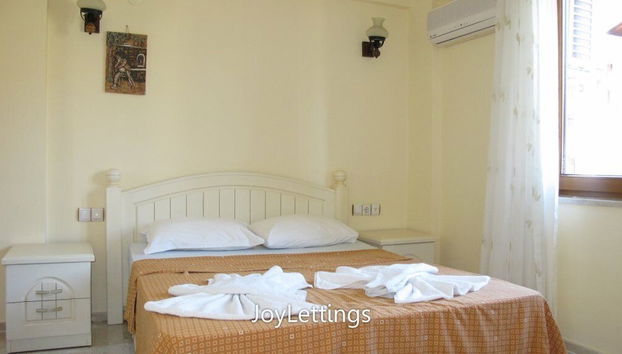 Villa AX03 by JoyLettings - Foto 3, Habitación