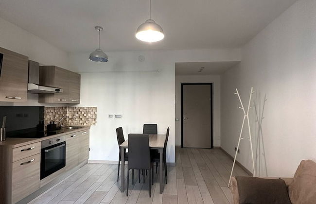 Bilocale Moderno e Confortevole con Terrazzo - Foto 6