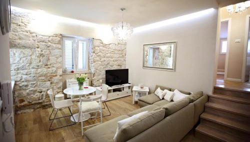 Apartment White Stone - Diocletian Palace - Photo 3, young children, Lobby or reception