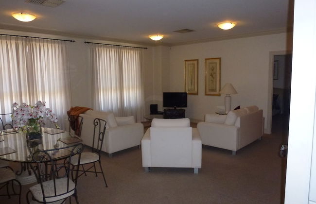 City Escape 2BD in Adelaides East End 2 - Photo 11