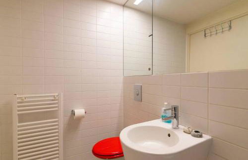 City SuperHost - Beautiful Canal Facing Apartment - Foto 15