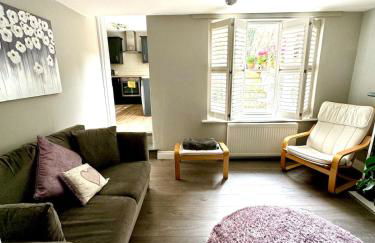 Stylish Garden Apartment in Central Cheltenham - Photo 17