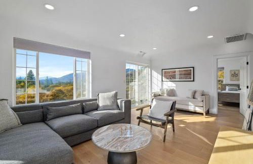 Starry Oak Vineyard Retreat w Hot Tub - Foto 13