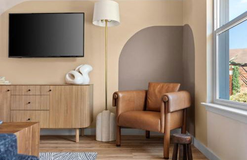 Cozy Loft Near SOCO, Downtown! Parking, Dogs OK, WiFi - Foto 3