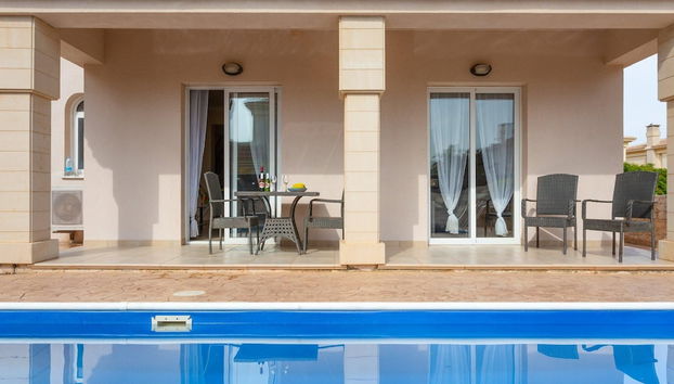 Villa Petra in Paralimni - Foto 5, Habitación