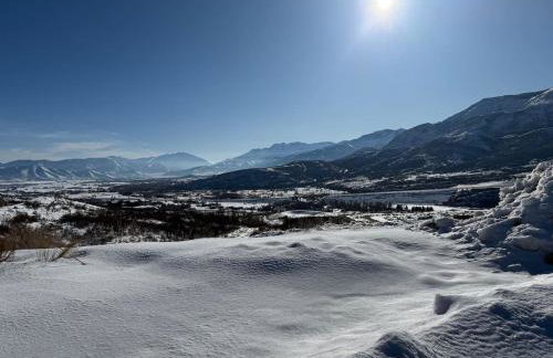 BRAND NEW Scenic Luxury Mountain Retreat - Foto 4