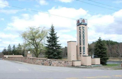 The Hut House 3BR 3BA Game Room Massage Chair - Foto 21