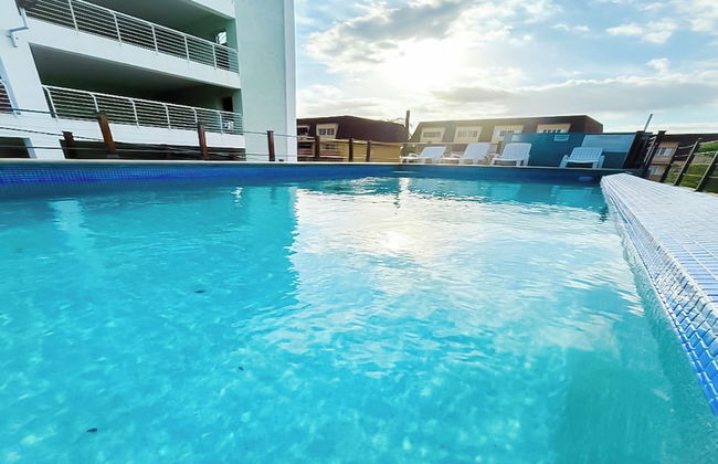 City View New Kingston Apartment w/ Pool - Foto 14