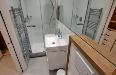 Elegant Garden Flat - Raynes Park - Foto 15