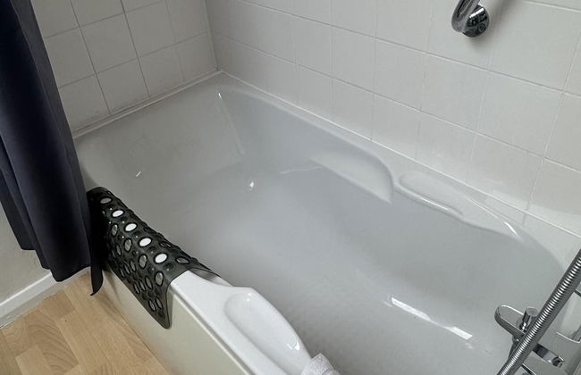 Superbly Appointed 3 Bedrooms and 3 Bathrooms - Foto 15