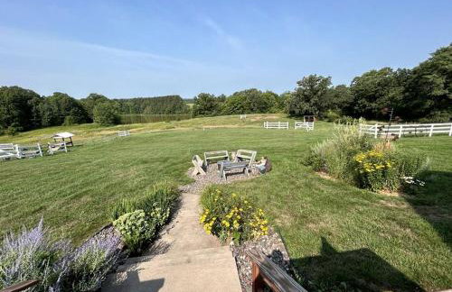 Family-Friendly Historic Barn Rental on Hobby Farm near Frederic, Wisconsin - Foto 37