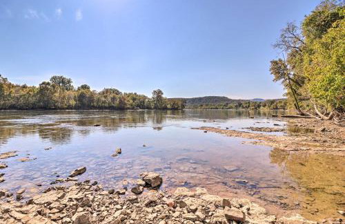 Modern Norfork House with Patio on White River! - Foto 30