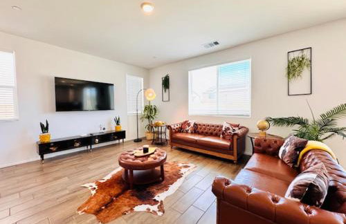 Modern Desert Gem, Boho Retreat 2 Living Rooms - Foto 1