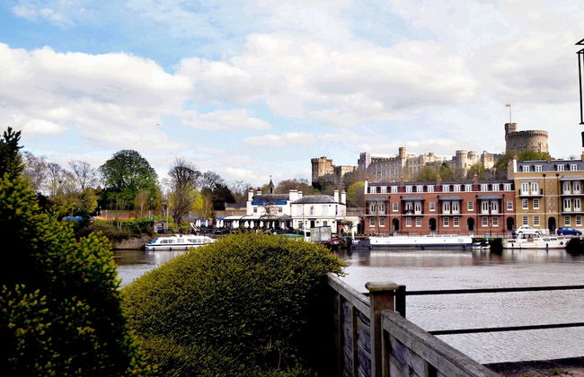 STABLE HOUSE - Near Windsor Castle - Photo 7