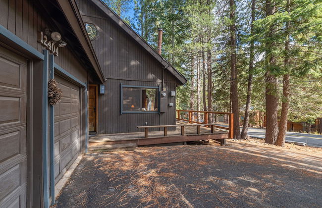 Tahoe Donner Cabin in the Woods by Sierra Getaways - Photo 29