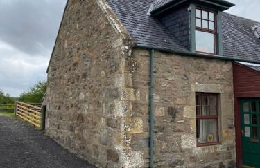 Quirky Highland Cottage with Stunning Views - Foto 1