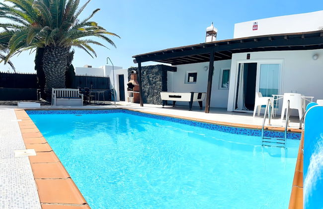 Villa Descansa With Private Pool, Air-conditioning, Sea View, Smart-tv & Wifi - Foto 21