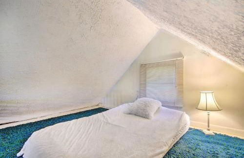 Charming Farm Cottage with Fire Pit and Grill! - Foto 21