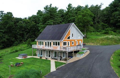 Spectacular Buckleberry View EV Recharge Hot Tub Fireplace Jacuzzi - Foto 3