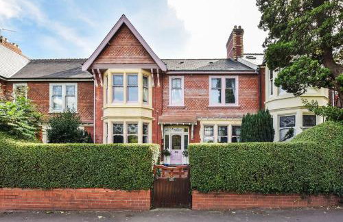 Traditional 3-Bed Property in Pontcanna with Parking - Foto 1