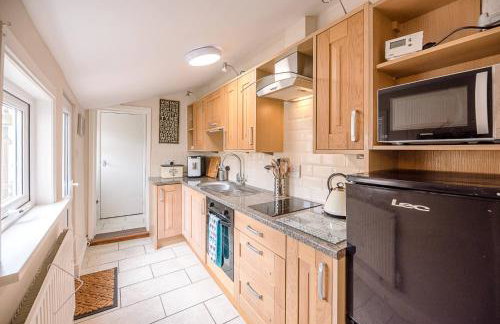 Coachman's Cottage, Wrentham - Photo 8