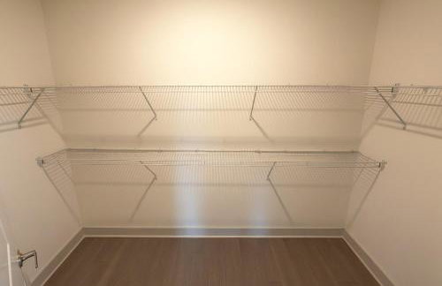 Luxury 2BR Stay Pool, Gym and Chill Areas - Photo 4