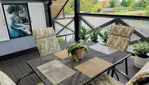The Castle Terrace Apartment 100m2 - Foto 2, Garden view