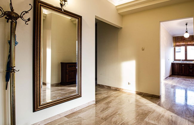 Ursynow Lavish Apartment - Photo 27