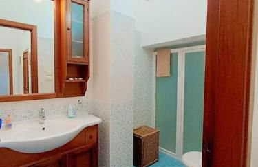 Adelè posto tranquillo al centro del paese - Foto 55