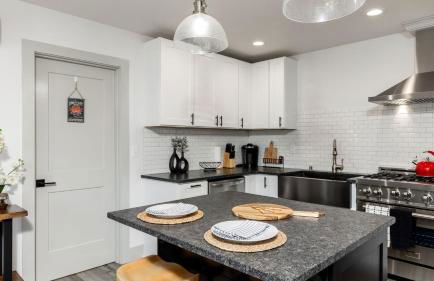 Twin Oaks Retreat by AvantStay Mins to Freeland - Photo 14