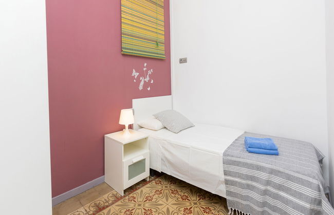 3 bedroom Apartment in Barcelona - Photo 10
