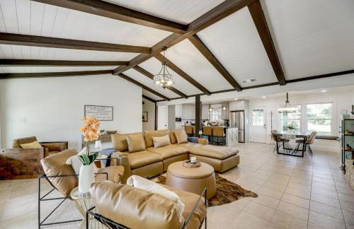 Family Home with Covered Patio and Grill in La Grange - Foto 8