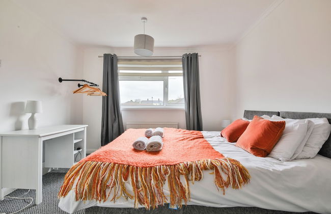 3 Bed House with Private Parking - Foto 7