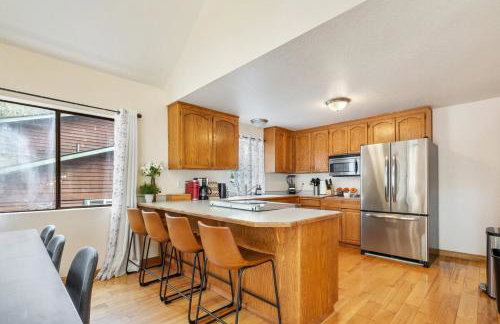 Riverfront w Cedar Hottub, Sauna, Movie Theatre - Foto 51