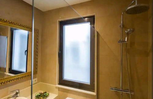 Welcome Salamanca Apartment - Photo 9