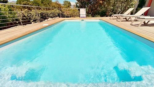 Villas CALA CORSA - 3 chambres piscine partagée chauffée - CALA ROSSA Porto-Vecchio - Villas entièrement Climatisées - Internet gratuit - Foto 2, sunbed