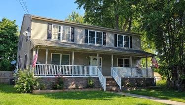 Whole House - HUGE, Modern & New Niagara Shoreline Home Rental - Foto 2, Garden, Garden view, Lobby or reception