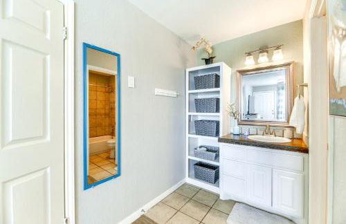 Balcony, Pool and Beach Access Port Aransas Condo! - Foto 13