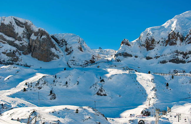 Clase de esquí o snowboard en Candanchú - Foto 1