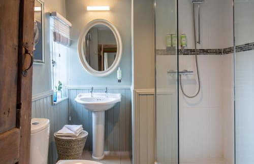 Beecham Farmhouse - Photo 35