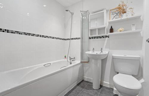 Tincroft Cottage - high end, luxury living near the beach - Foto 29