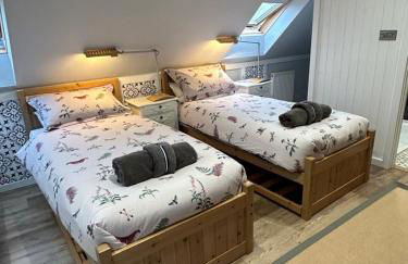 Ty Odyn. Best of Both Worlds. Rural yet Connected. - Photo 3