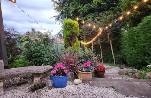 The Garden Apartment, Near Airport & City - Foto 2