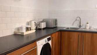 Modern Spacious Flat In Ipswich - Sleeps 6 - Parking - Foto 2, stove, dishwasher