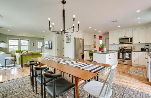 Gorgeous Keansburg Home with Pool Walk to Beach! - Foto 1