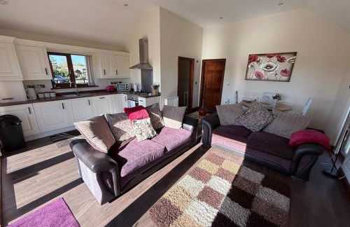 Poppy Lodge-Tranquil-Fishing-Hot Tub-7m to Beach - Foto 2